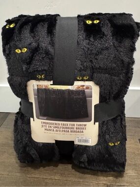 VIRAL Costco Embroidered Faux Fur Throw Halloween Black Cat
